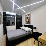 Vip Gold Warszawa Parking Free * Stefanowo