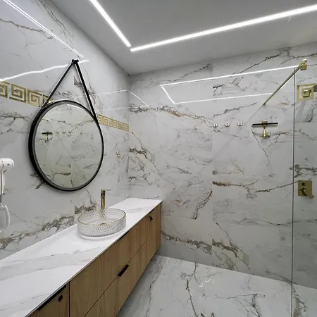 Vip Gold Warszawa Parking Free