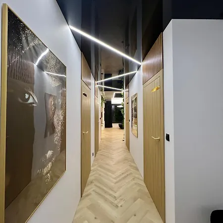 Vip Gold Warszawa Parking Free *